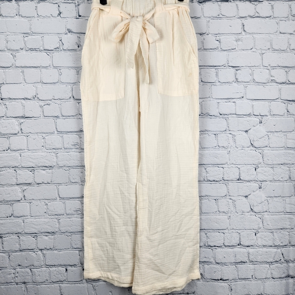 NWT Sincerely Jules Size M Cream Wide-Leg Cropped Pants